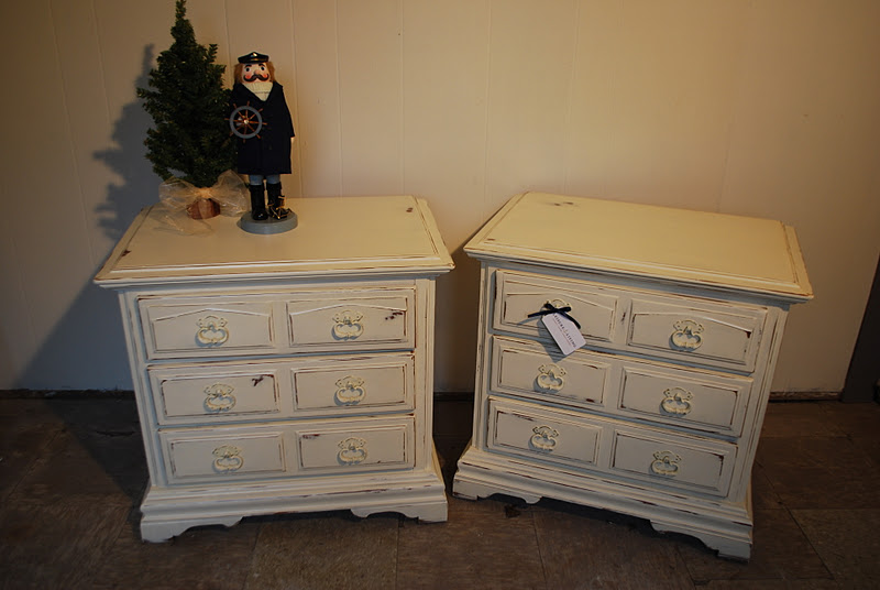 leisure living Refinished Bedroom Set