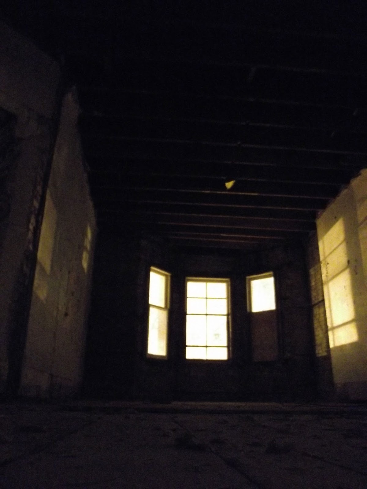 Demon Hotel: THE HORROR OF DEMON HOTEL