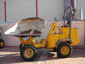 DUMPER  URO 4.000 KG  GIRATORIO   4X4