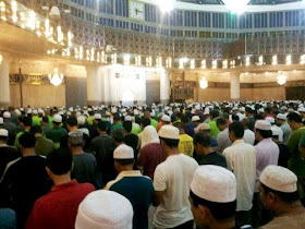 SOLAT SUBUH DI MASJID NEGARA PADA 12/01/2013 MACAM SOLAT JUMAAT