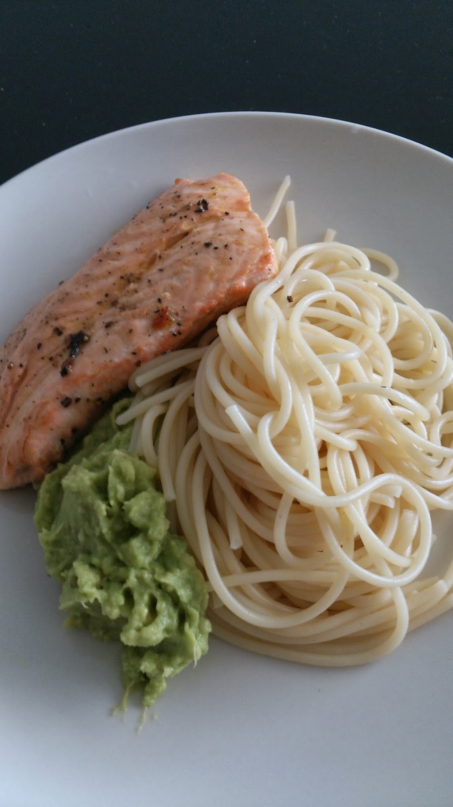 Wasabi avocado spaghetti with salmon