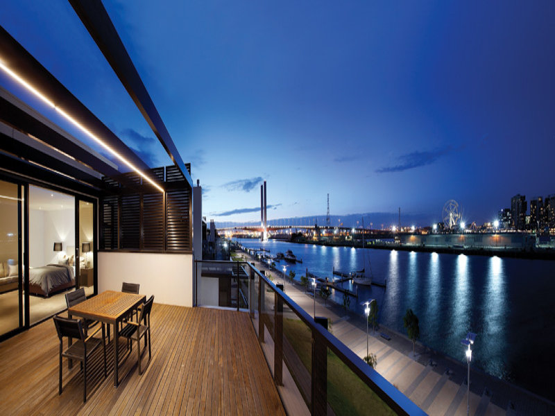 World Of Architecture Modern Waterfront House At