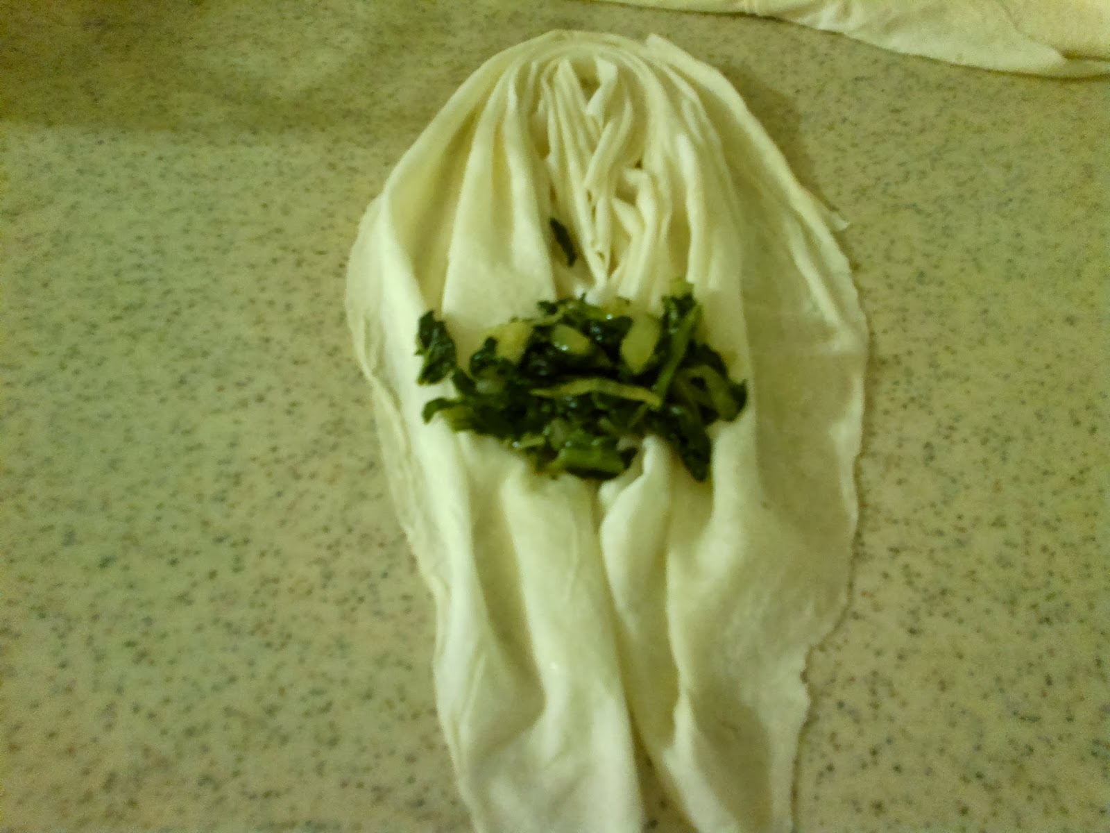 ÜÇ KIZKARDEŞTEN HAYATA DAİR&hellip; ISPANAKLI İSTİRİDYE BÖREĞİ