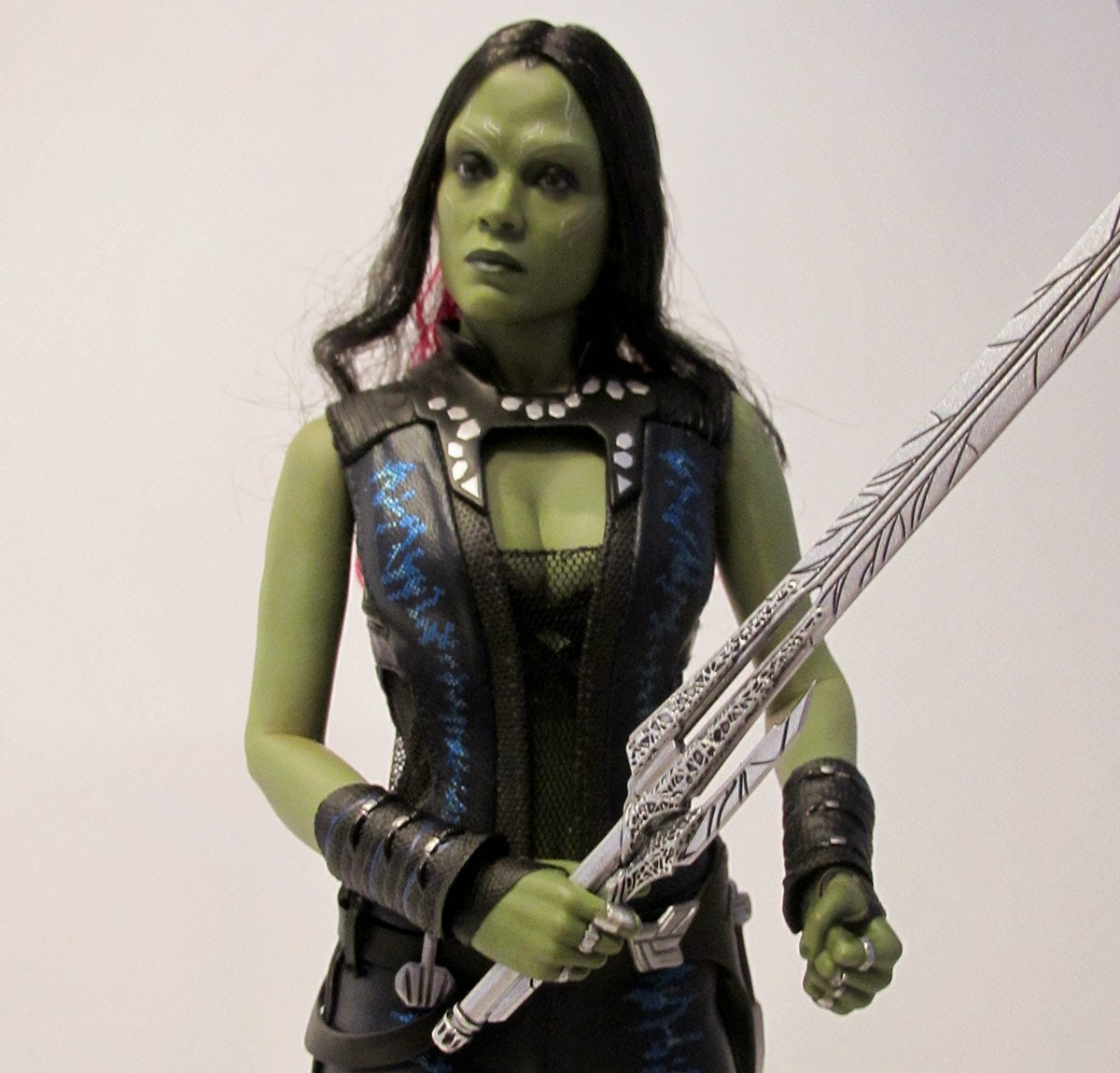 Review: Gamora Sixth Scale Figure by Hot Toys.