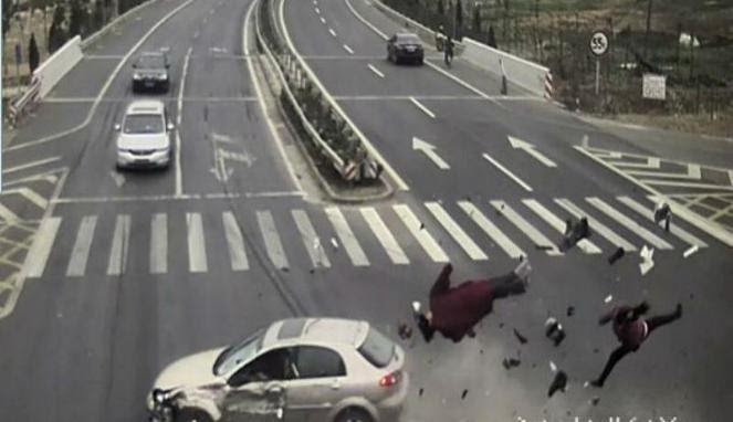 Fhoto Kecelakaan Mengerikan di China