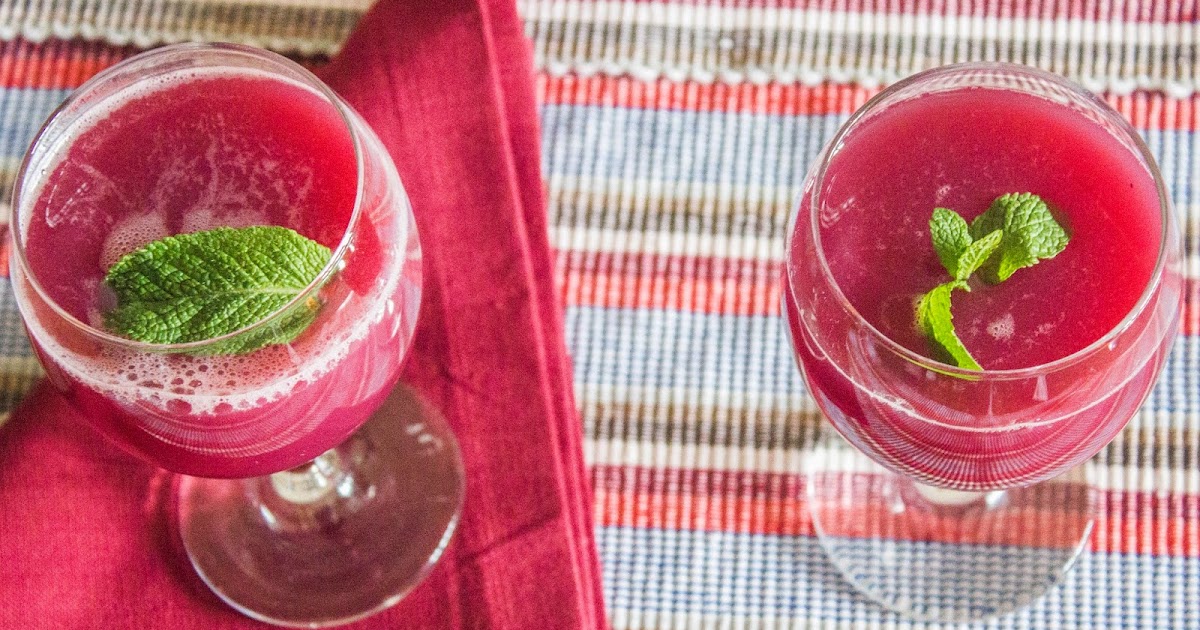 Lakshmi's Kitchen Fresh Red Grape Juice