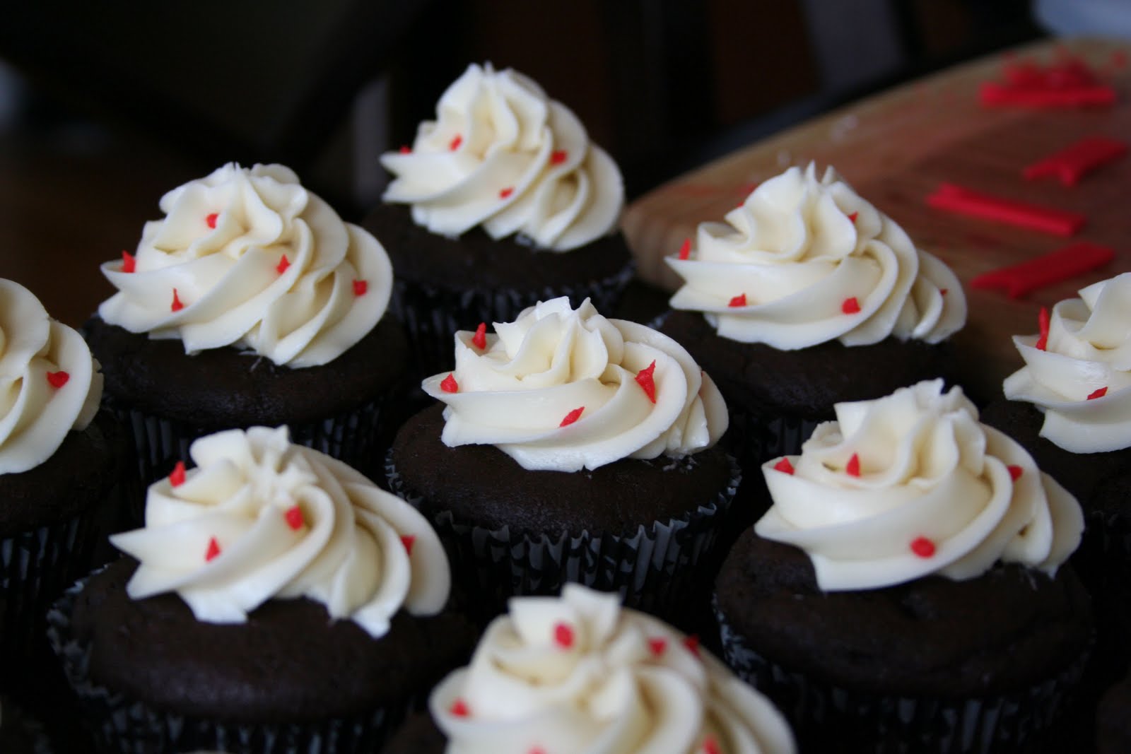 Naked Cupcakes Red and White Cupcakes Happy Canada Day!