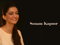 Bollywood Cute Girl Sonam Kapoor Wallpapers