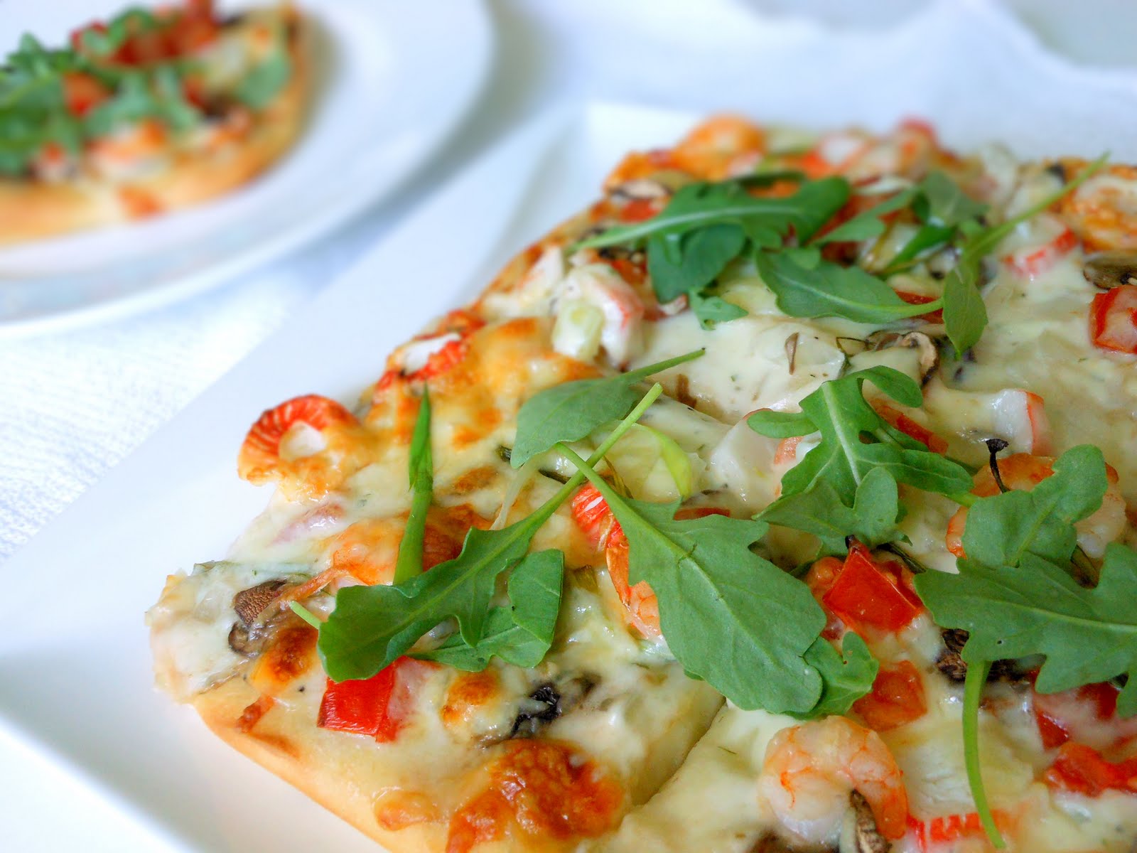 Whealthy House Seafood Alfredo Pizza