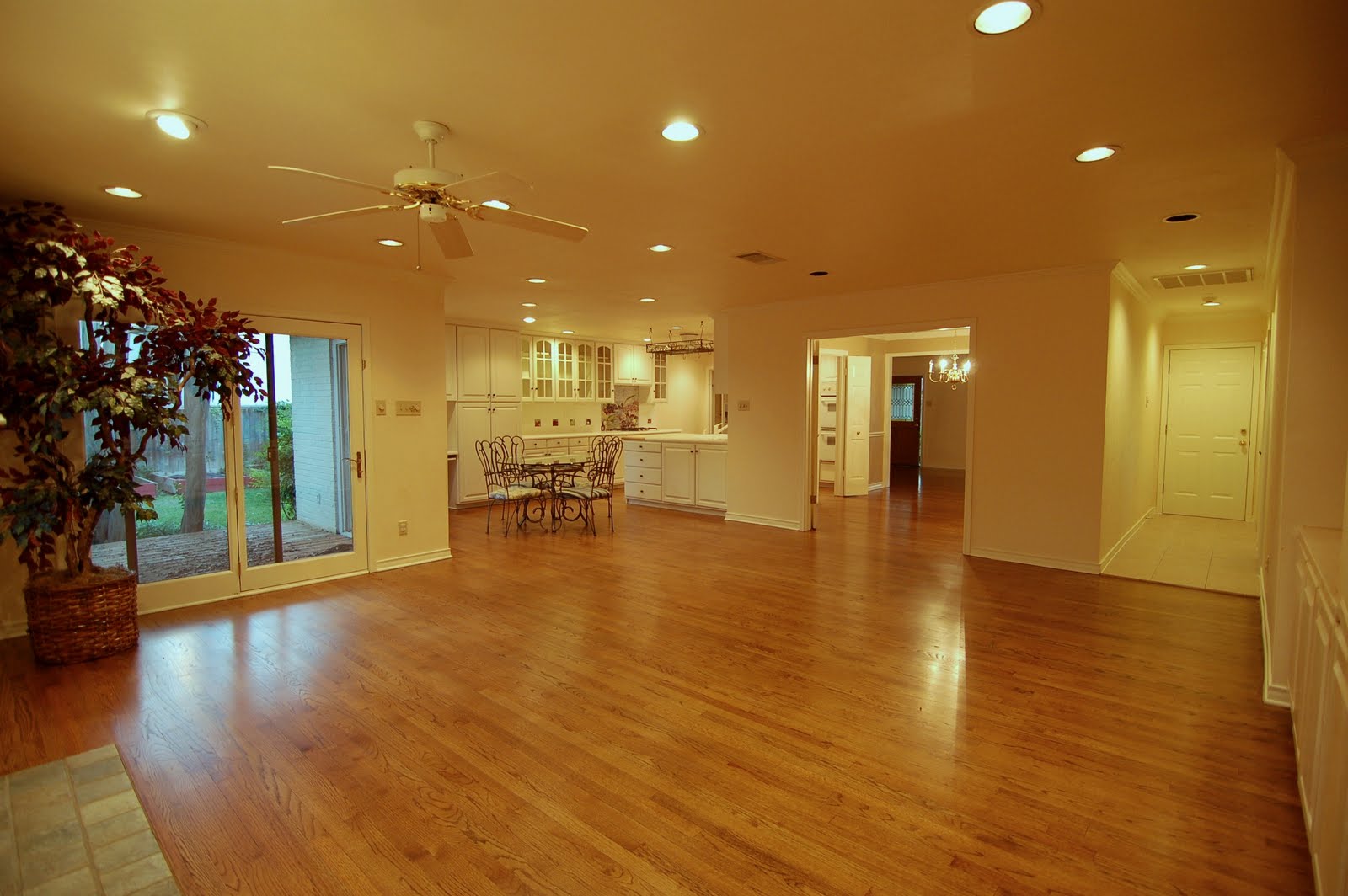 North Dallas Real Estate Should You Get a Hometender for a Vacant House?