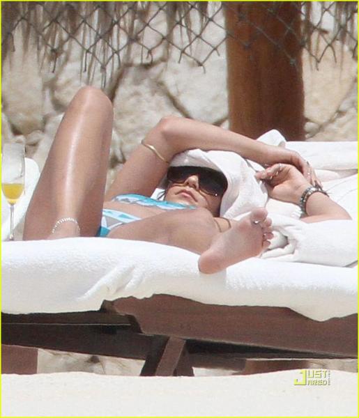 vanessa hudgens hot sexy bikini pics tiny bikini the beach los cabos 30 april 2011