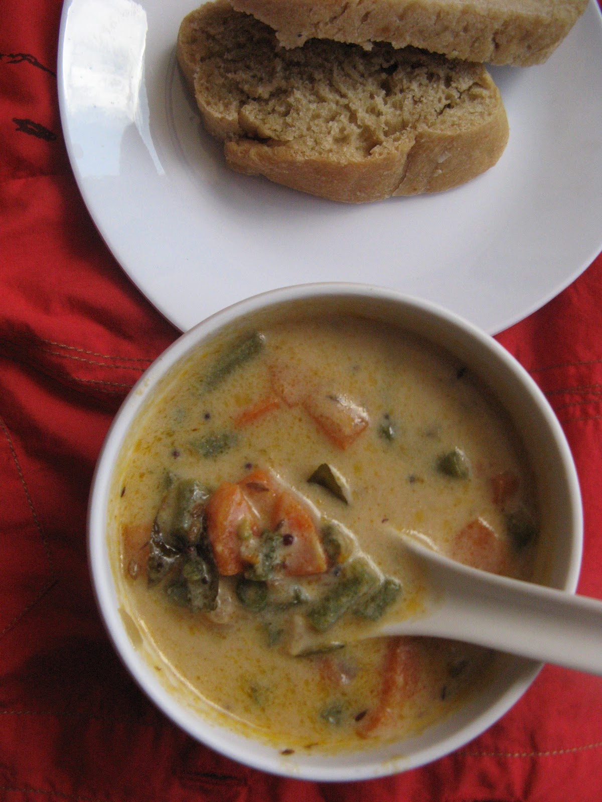 KULACHAKULA: SOUTH INDIAN STYLE CREAMY VEGETABLE SOUP