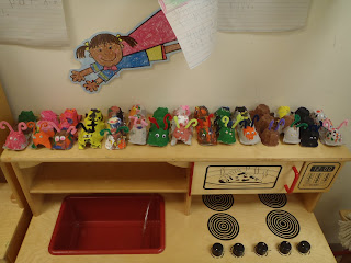 Little Miss Glamour Goes To Kindergarten: Insects, Balloons