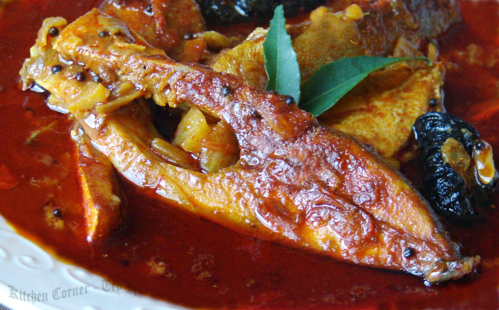 Meen Vevichathu (Kottayam Fish Curry)