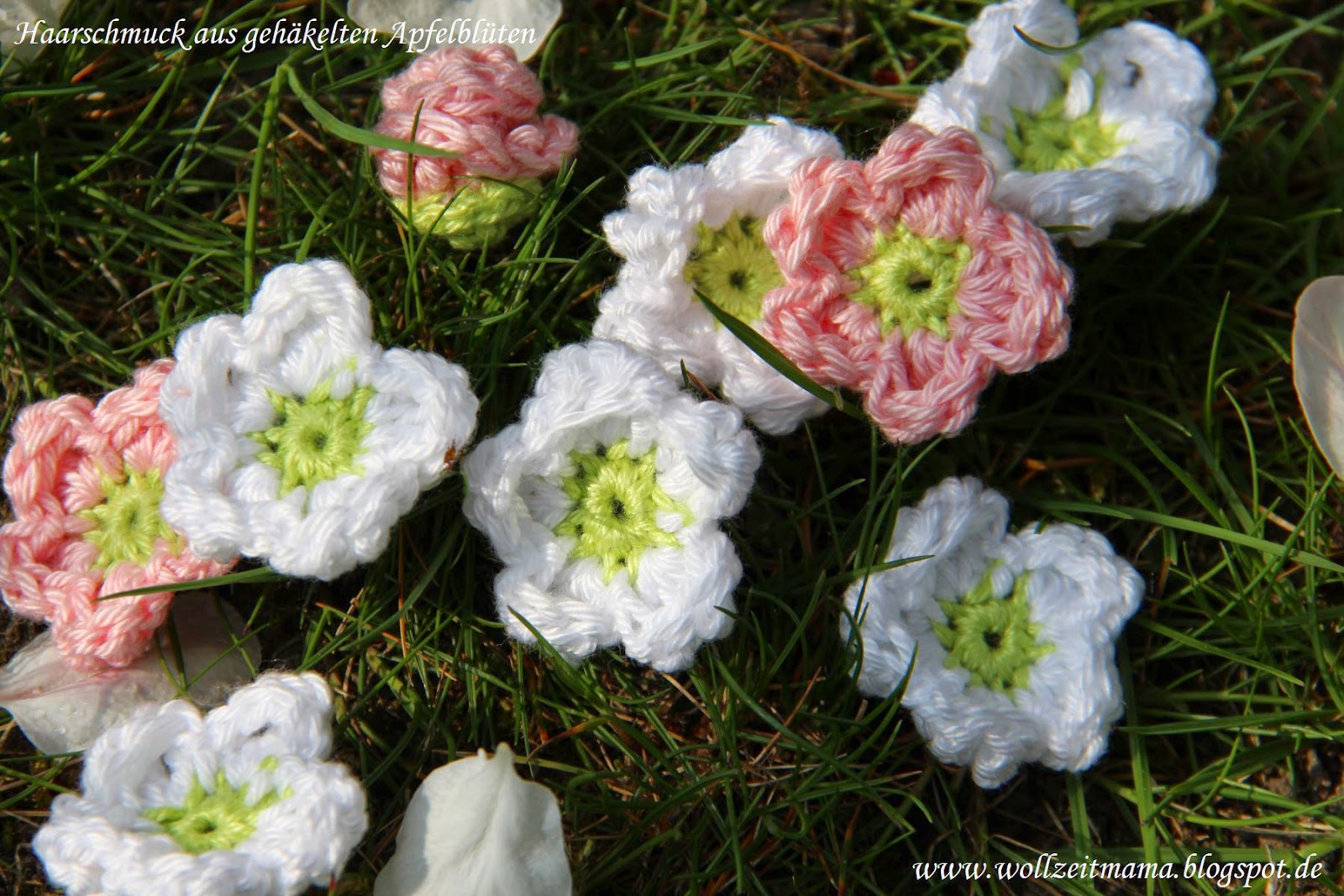 DIY : Haarschmuck selber machen mit gehäkelten Apfelblüten - by wollzeitmama