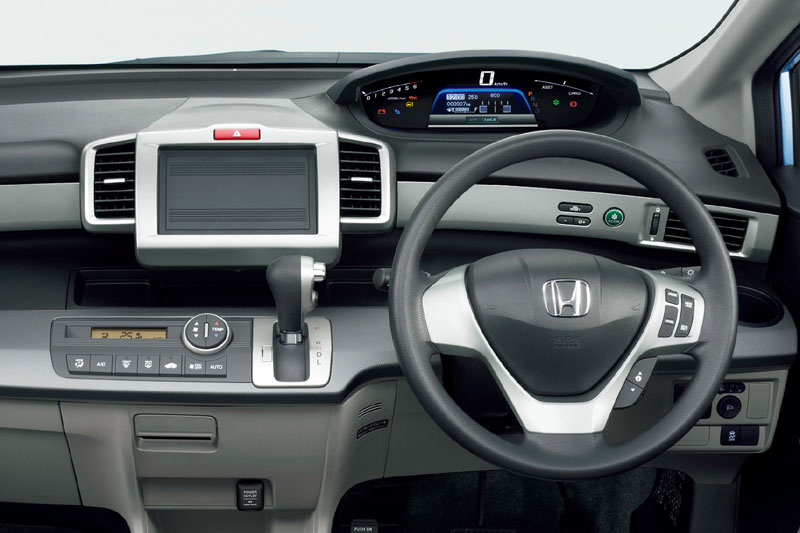 Highlight Automotive 2012 Honda Freed Hybrid