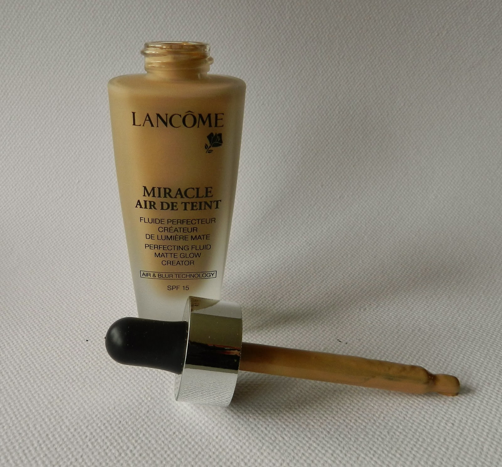 Unfade what fades Miracle Air de Teint foundation review