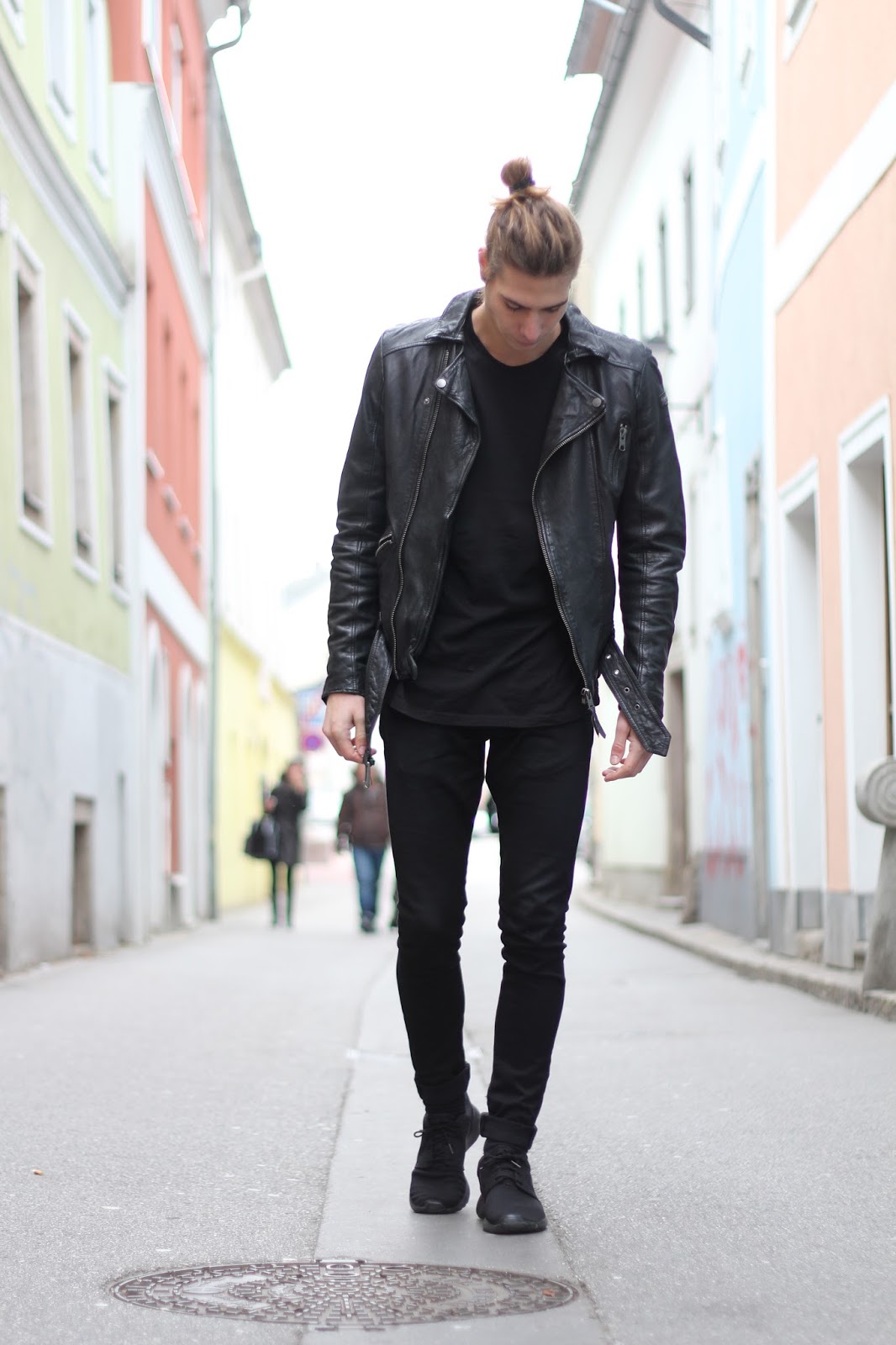 Pin By Wendelin01 On Motorcycle Shops Custom Leather Jackets