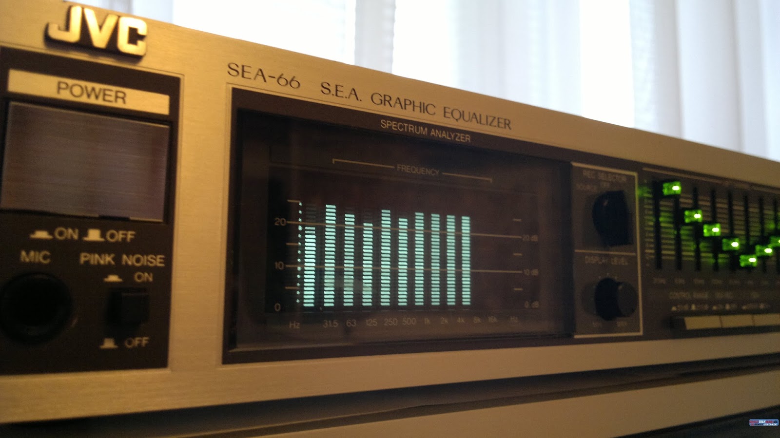JVC SEA66 Graphic Equalizer AudioBaza