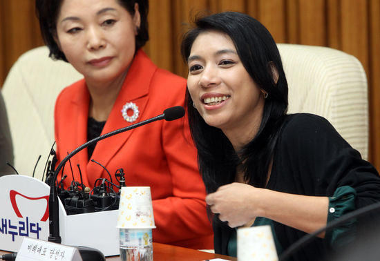 Ask A Korean Jasmine Lee The First Non Ethnic Assembly Member Part I