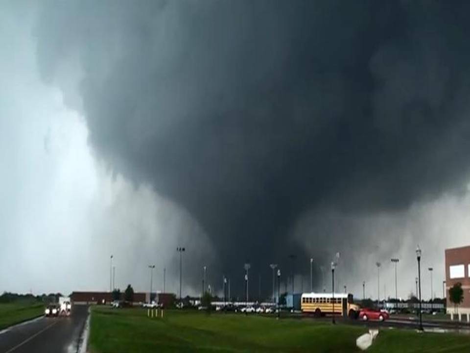 [Image: F4+tornado+Oklahoma+May+2013.jpg]