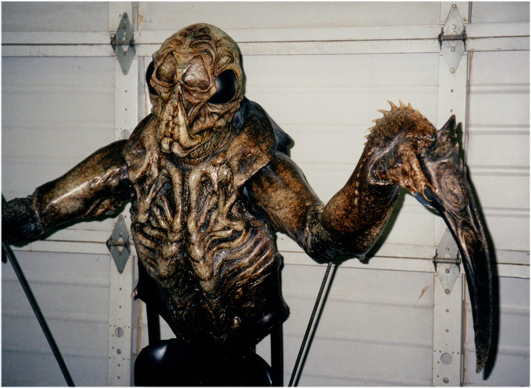 Earth vs the Spider 2001 free watch in HD on MovieNoLimit