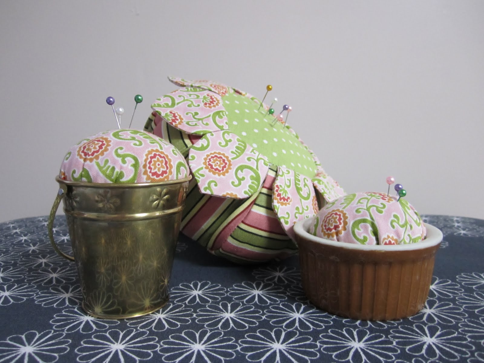 Craft with Confidence EasyPeasy Pincushion (a mini tutorial)