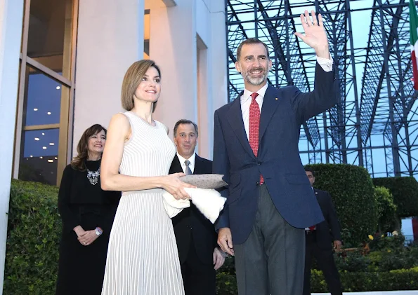 King Felipe VI of Spain and Queen Letizia of Spain arrive in Mexico City