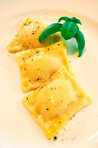 Ravioli med kongekrabbe og ricotta