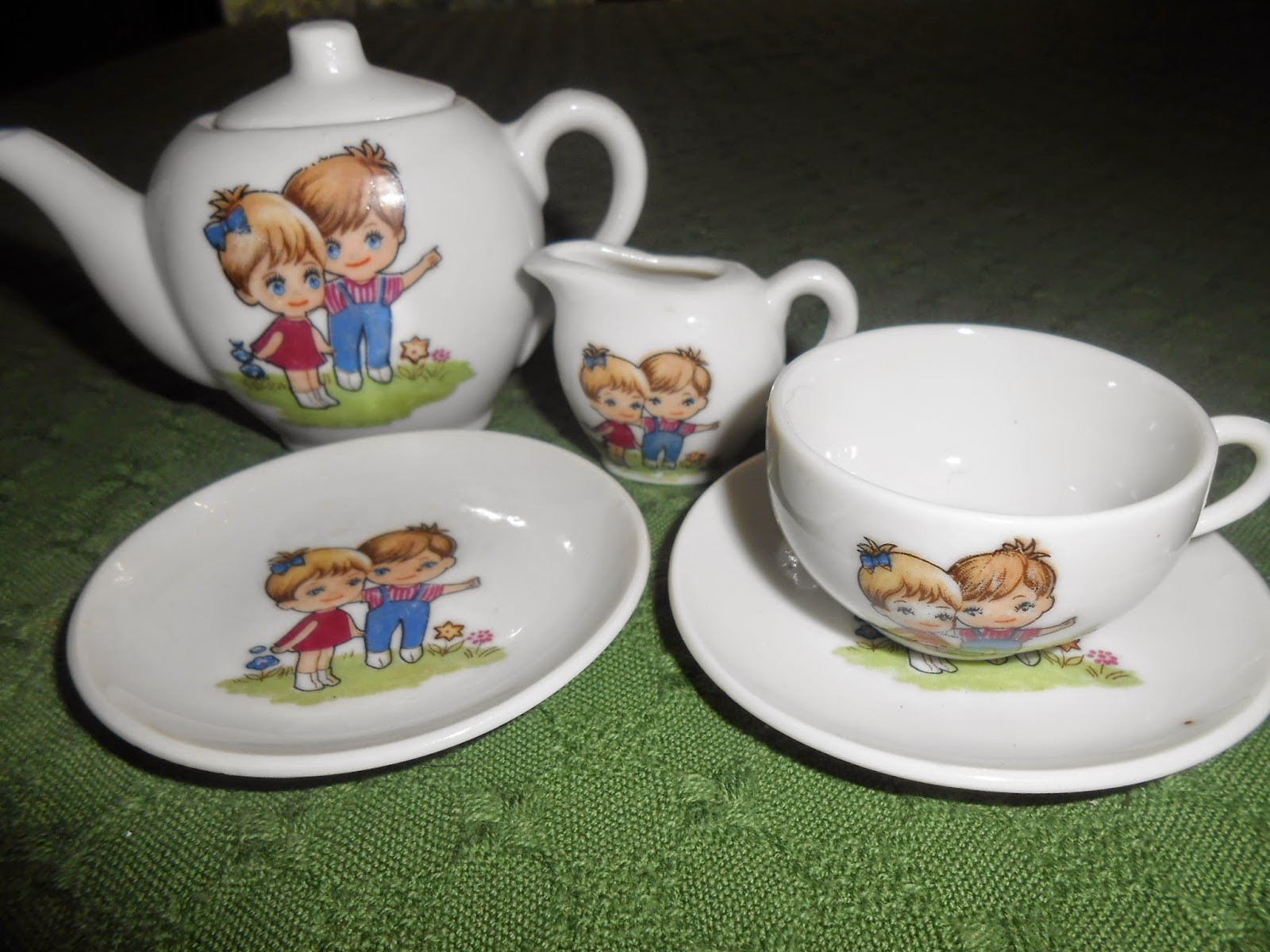My Big Italian Family Treasure Chest Thursday Tiny Tea Sets