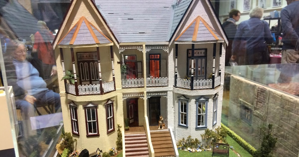 Tails of Adventure with Indy and Poppy Sydney Dollhouse and Miniatures