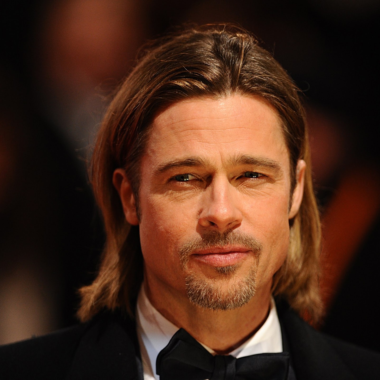 http://1.bp.blogspot.com/-AVrwV9O3MW4/UMfVwxuOa_I/AAAAAAAAAPE/Ec4gthT3LgA/s1600/Brad+Pitt.jpg