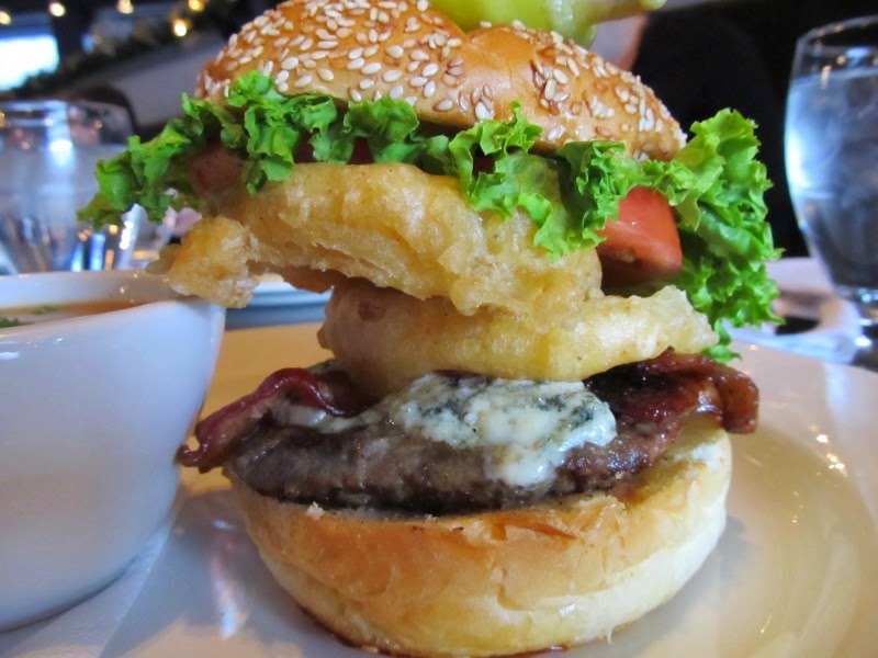 Burger Club Winnipeg Confusion Corner Bar and Grill 3.9/5