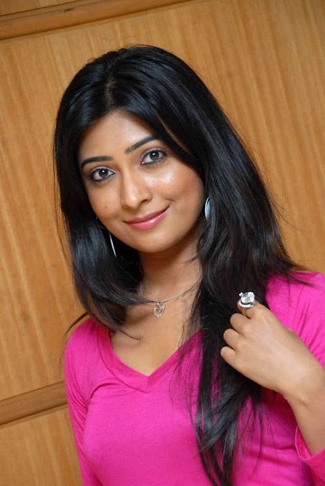 radhika pandit actress pics