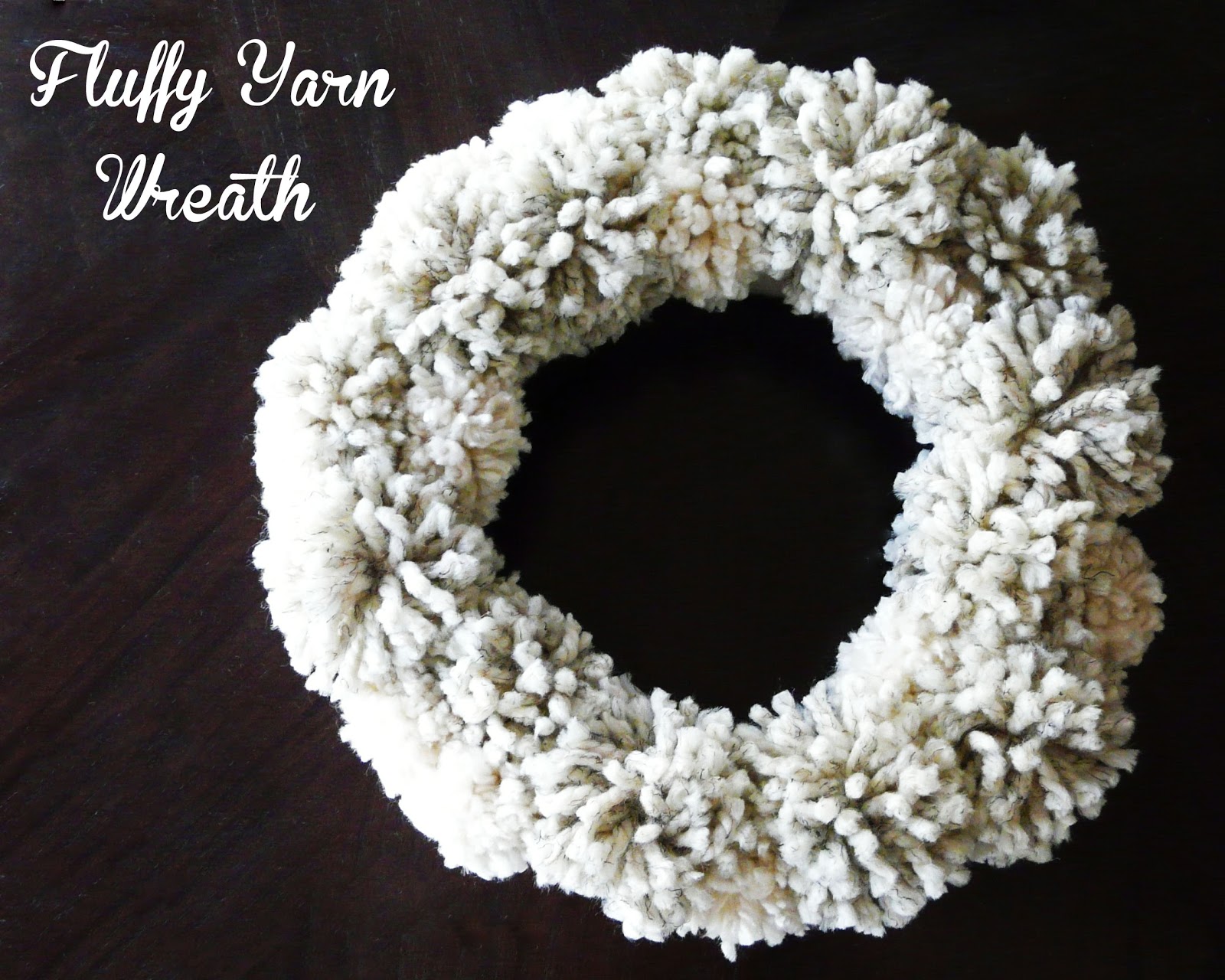[Make] Fluffy Yarn Wreath