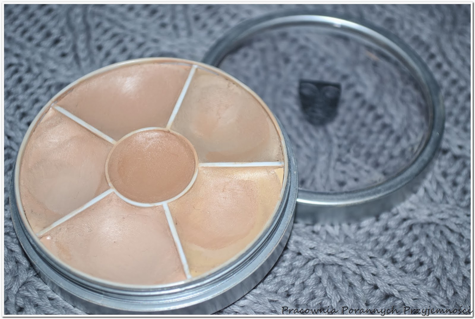 Kamuflaż idealny 2? Kryolan Dermacolor Paletka/kółko kamuflaży