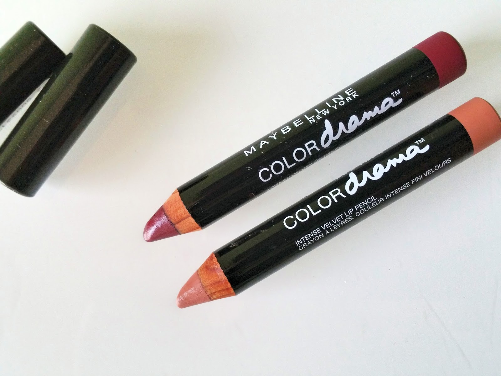 Haute Flashes Maybelline New York Colour Drama Intense Velvet Lip Pencil