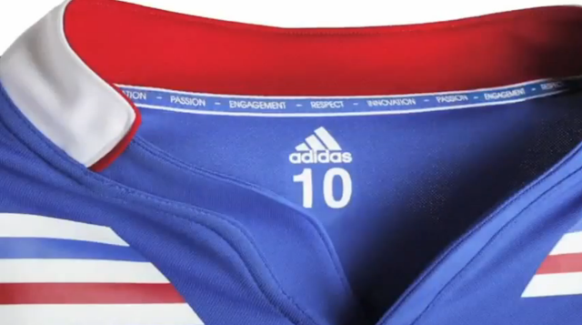 Adidas présente le nouveau maillot de l'équipe de France de rugby