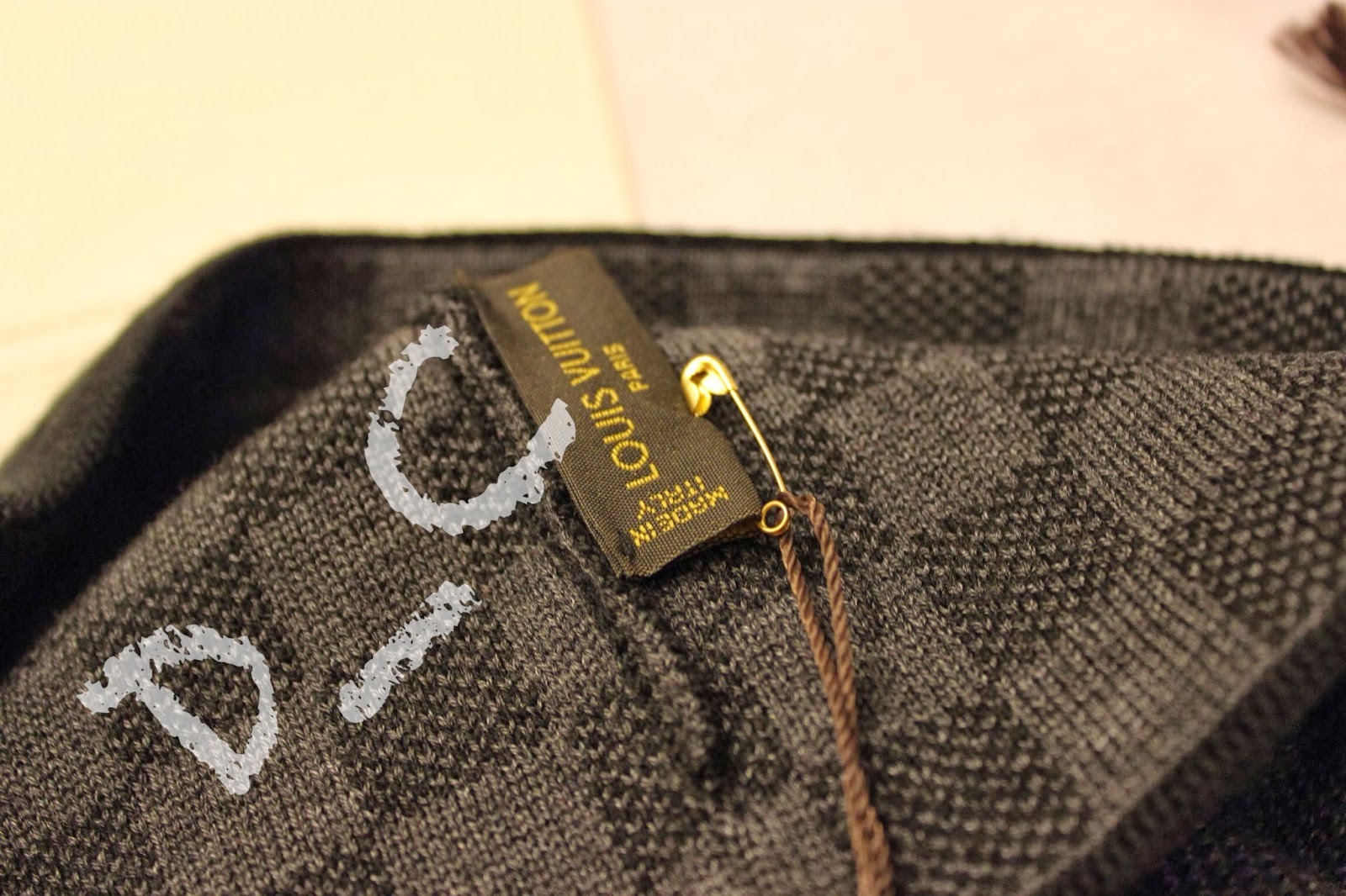 GUCCI AND LV SKULLY DIRECT_CONNECT