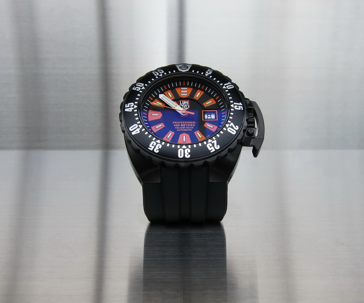 luminox dive professional