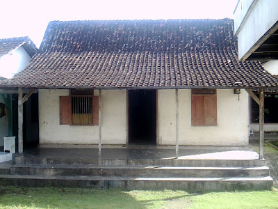 MEDIA TARBIYAH MERAJUT UKHUWAH: Pangeling-eling