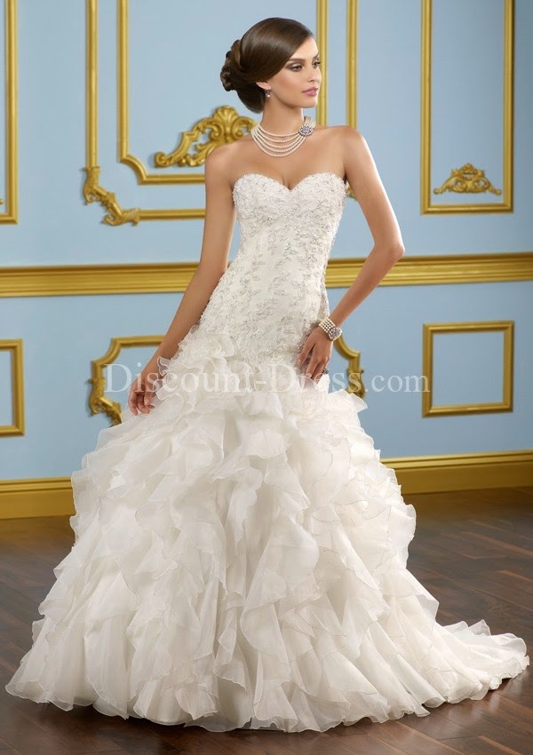 Elegant Organza Sweetheart Fit-N-Flare Floor Length Wedding Dress