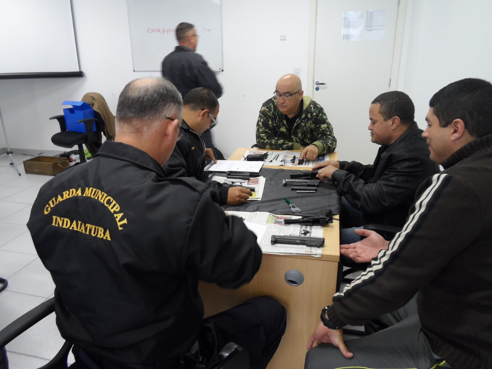 GCMs participam de curso de Armeiro | AMIGOS DA GUARDA CIVIL