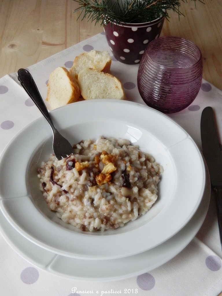 Risotto alla salsiccia, radicchio e noci Pensieri e pasticci
