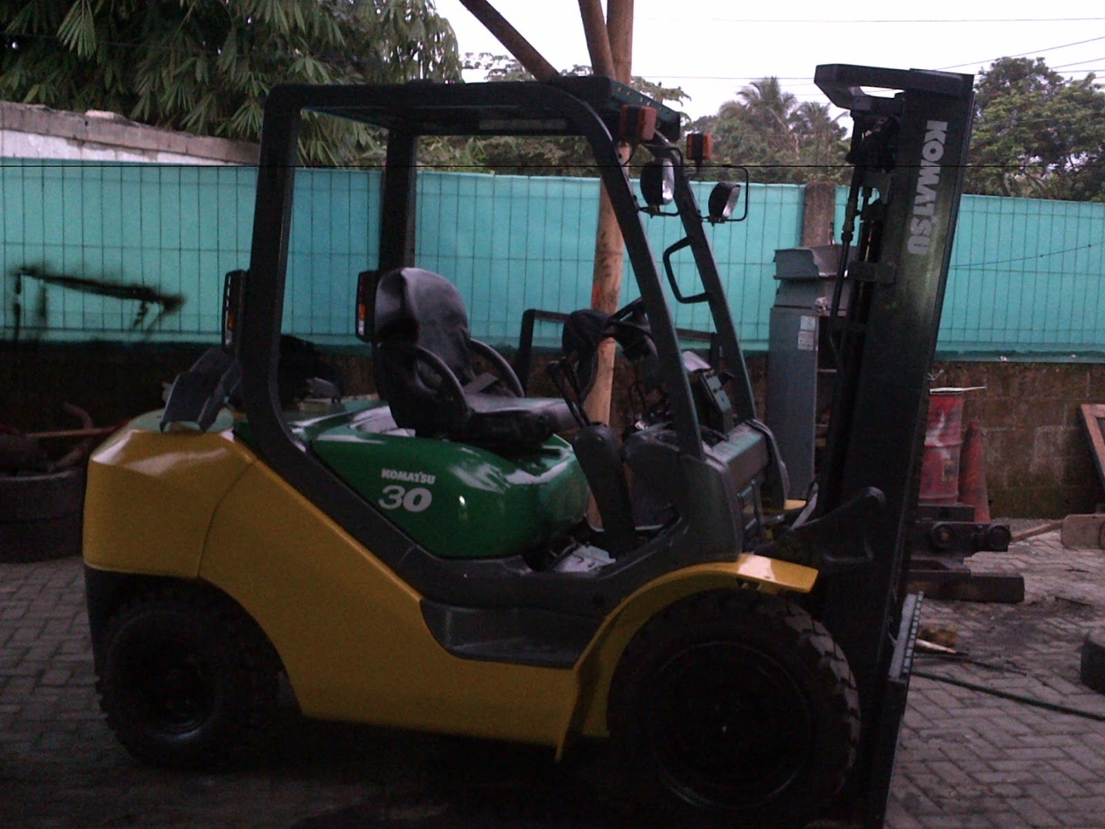 jual forklift bekas komatsu 3 ton, cari forklift bekas komatsu 3 ton