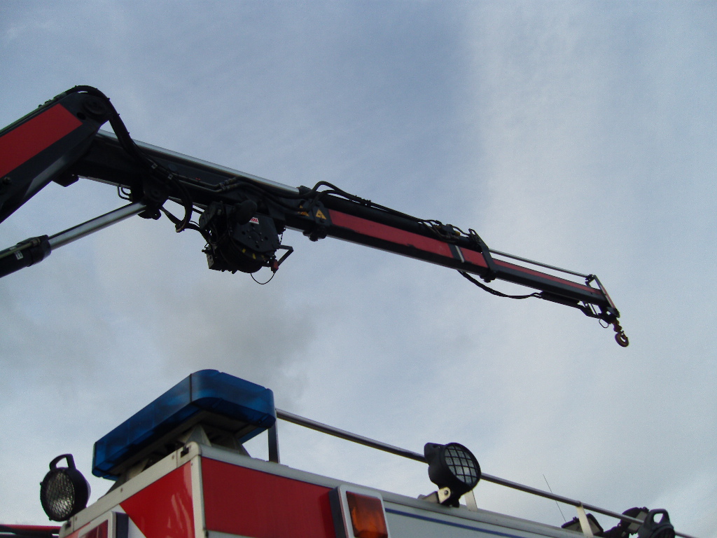 Hiab 0712 with Hydraulic Winch , Remote control ,Top of the range