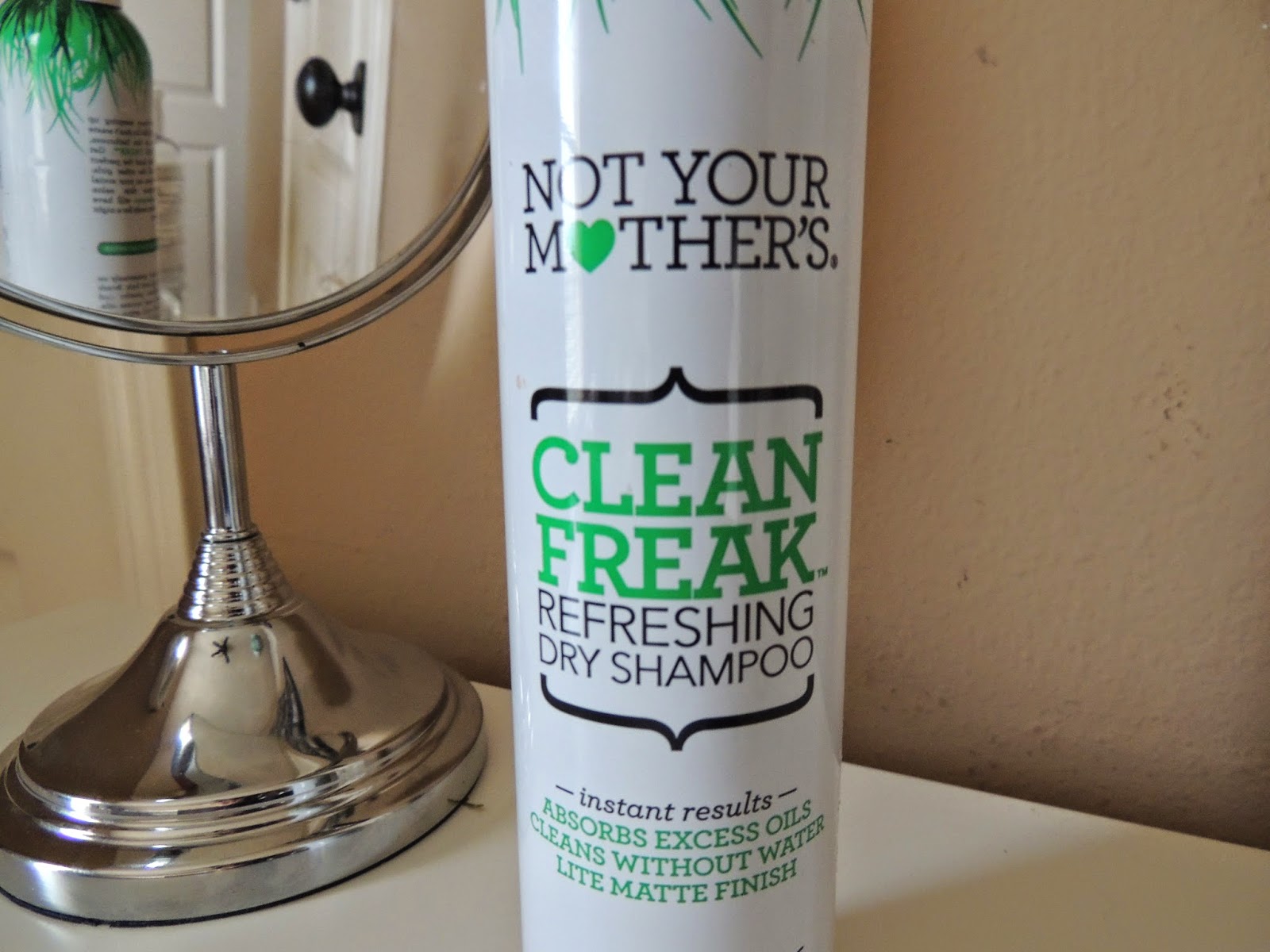 How To Use Not Your Mother S Dry Shampoo at Sheila Fugate blog