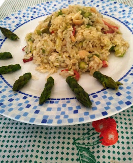 risotto con asparagi, speck e noci di macadamia