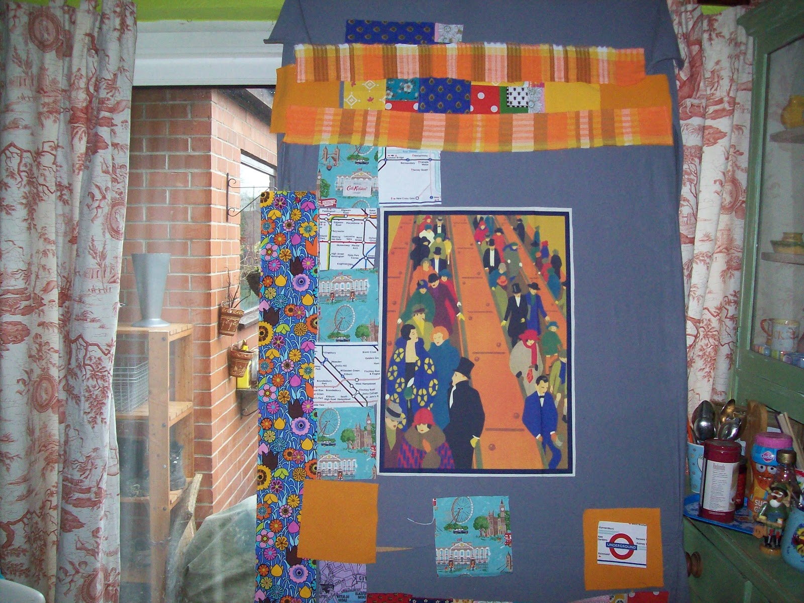 15 minutes play...BumbleBeans Inc. London Underground Tea Towel