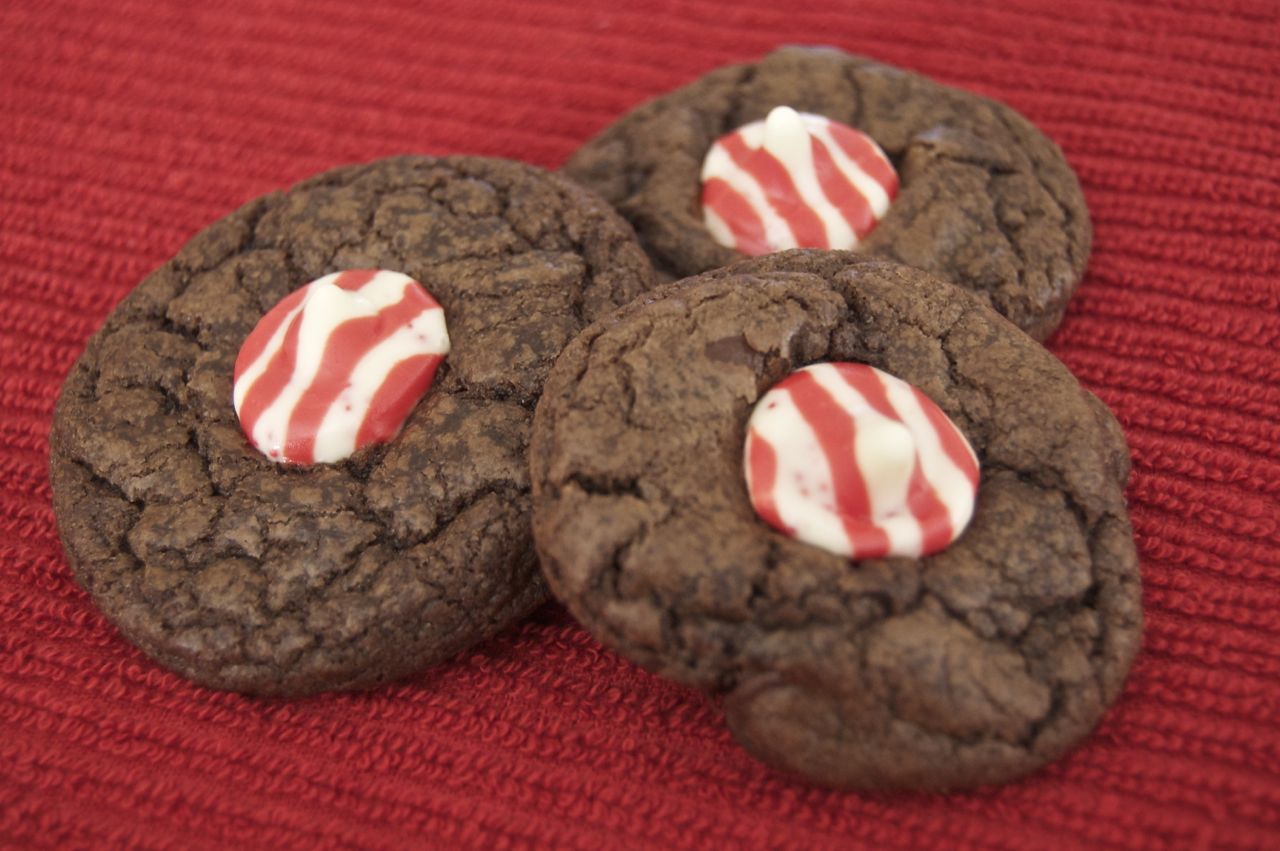 Double Chocolate Peppermint Kisses Day 2 of the 12 Days of Cookies